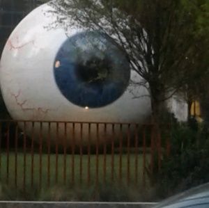 Meet your Posher, Najia